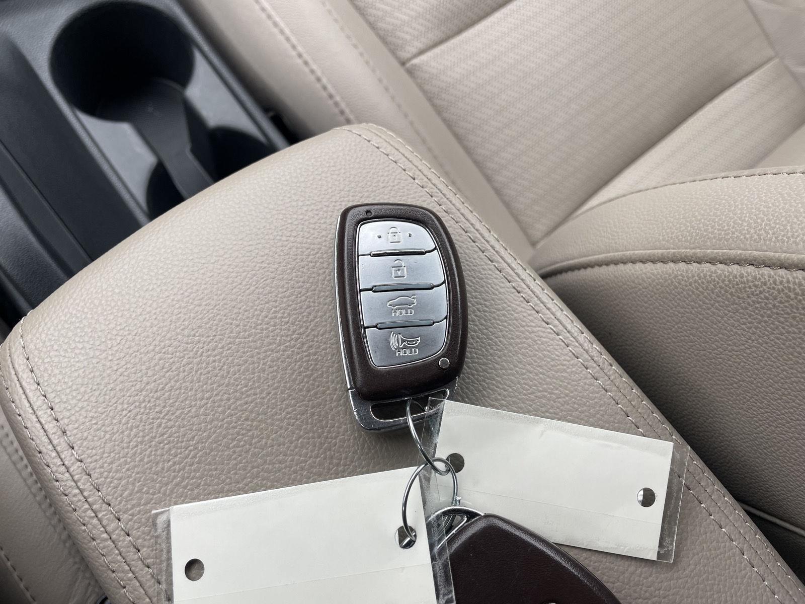 Used 2020 Hyundai Elantra for sale in Lincoln NE