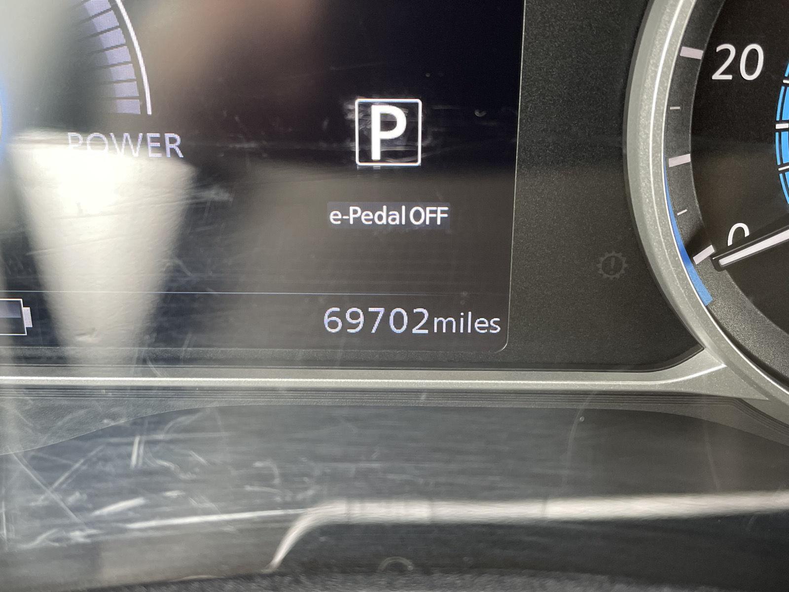 2019 Nissan Leaf SV Plus photo 3