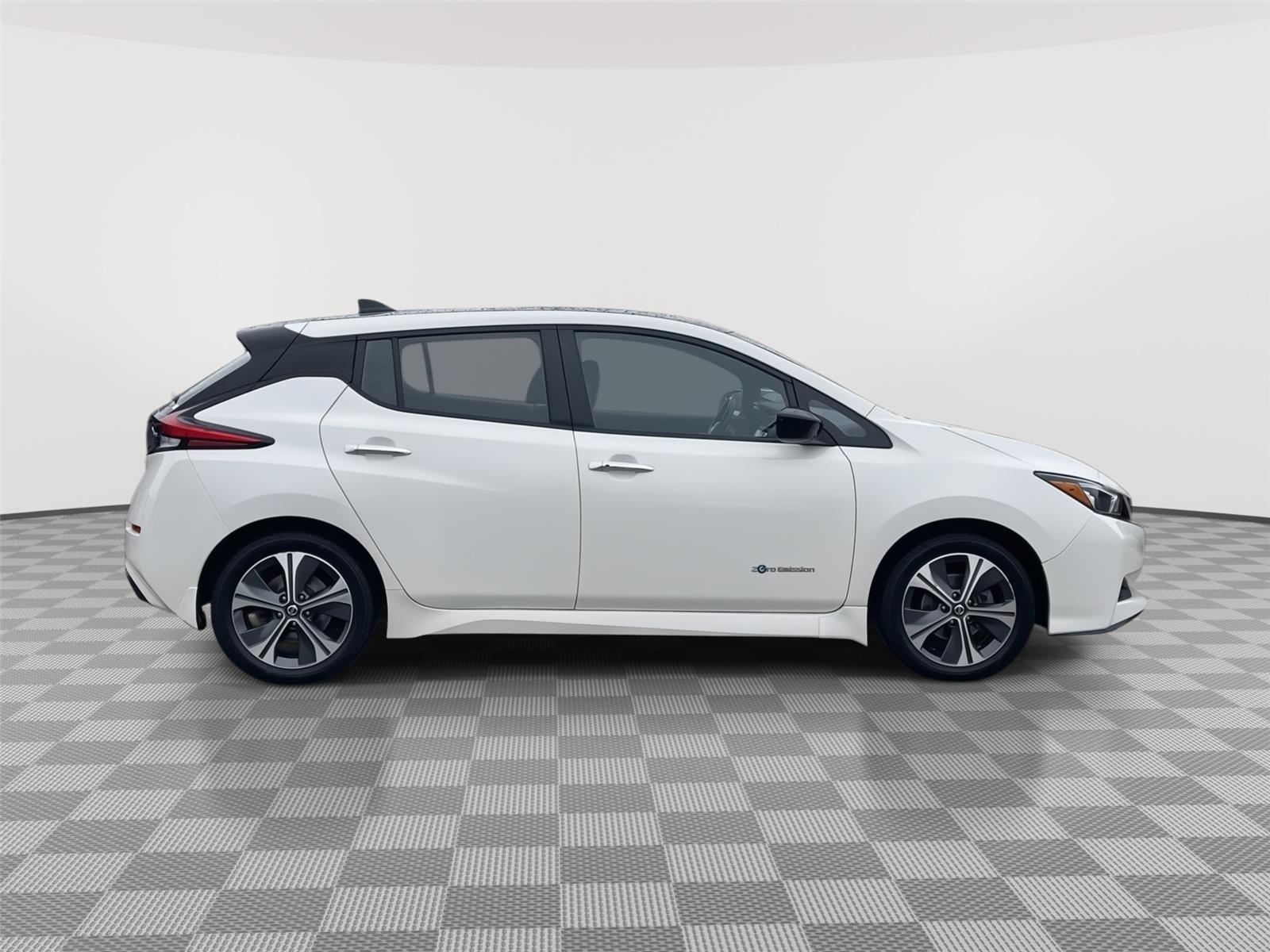 Used 2019 Nissan LEAF for sale in Lincoln NE