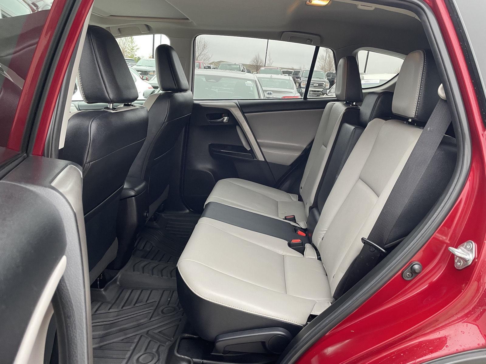 Used 2018 Toyota RAV4 for sale in Lincoln NE