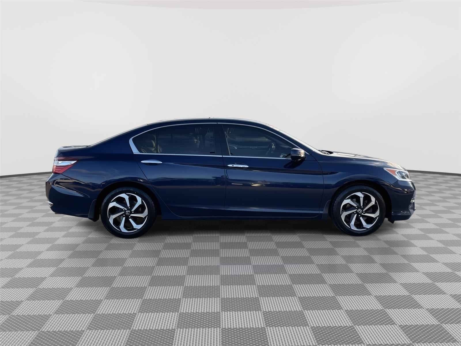 Used 2017 Honda Accord Sedan for sale in Lincoln NE