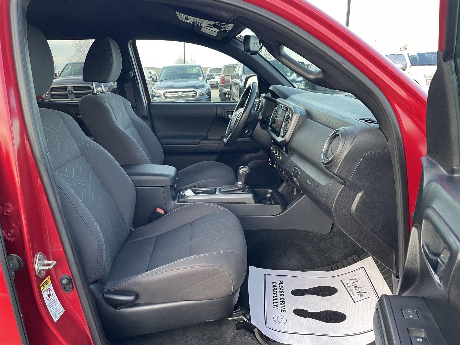 Used 2016 Toyota Tacoma for sale in Lincoln NE