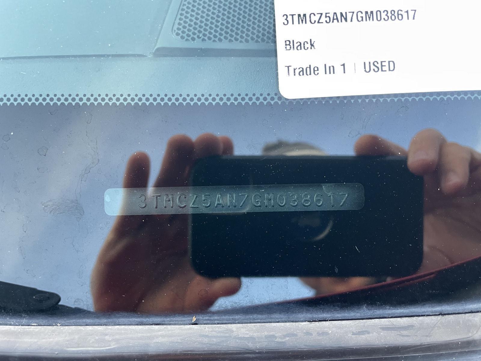 Used 2016 Toyota Tacoma for sale in Lincoln NE