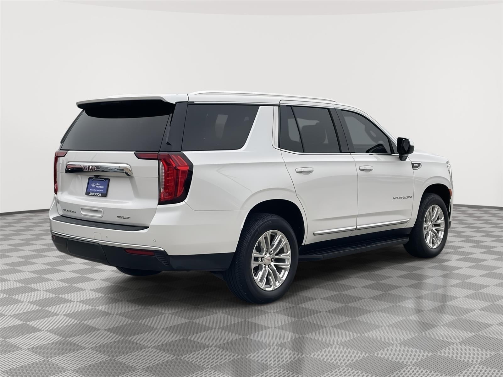 Used 2023 GMC Yukon SLT SUV/Crossover for sale in Lincoln NE