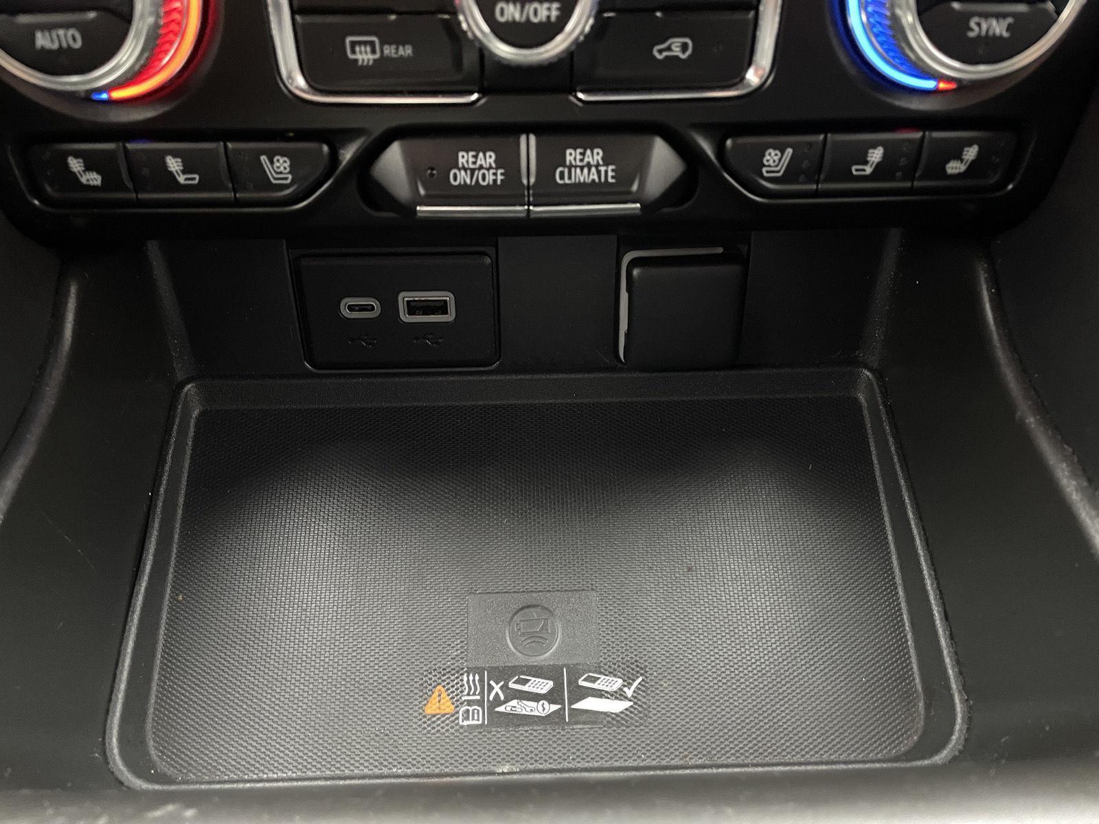 Used 2023 GMC Yukon SLT SUV/Crossover for sale in Lincoln NE