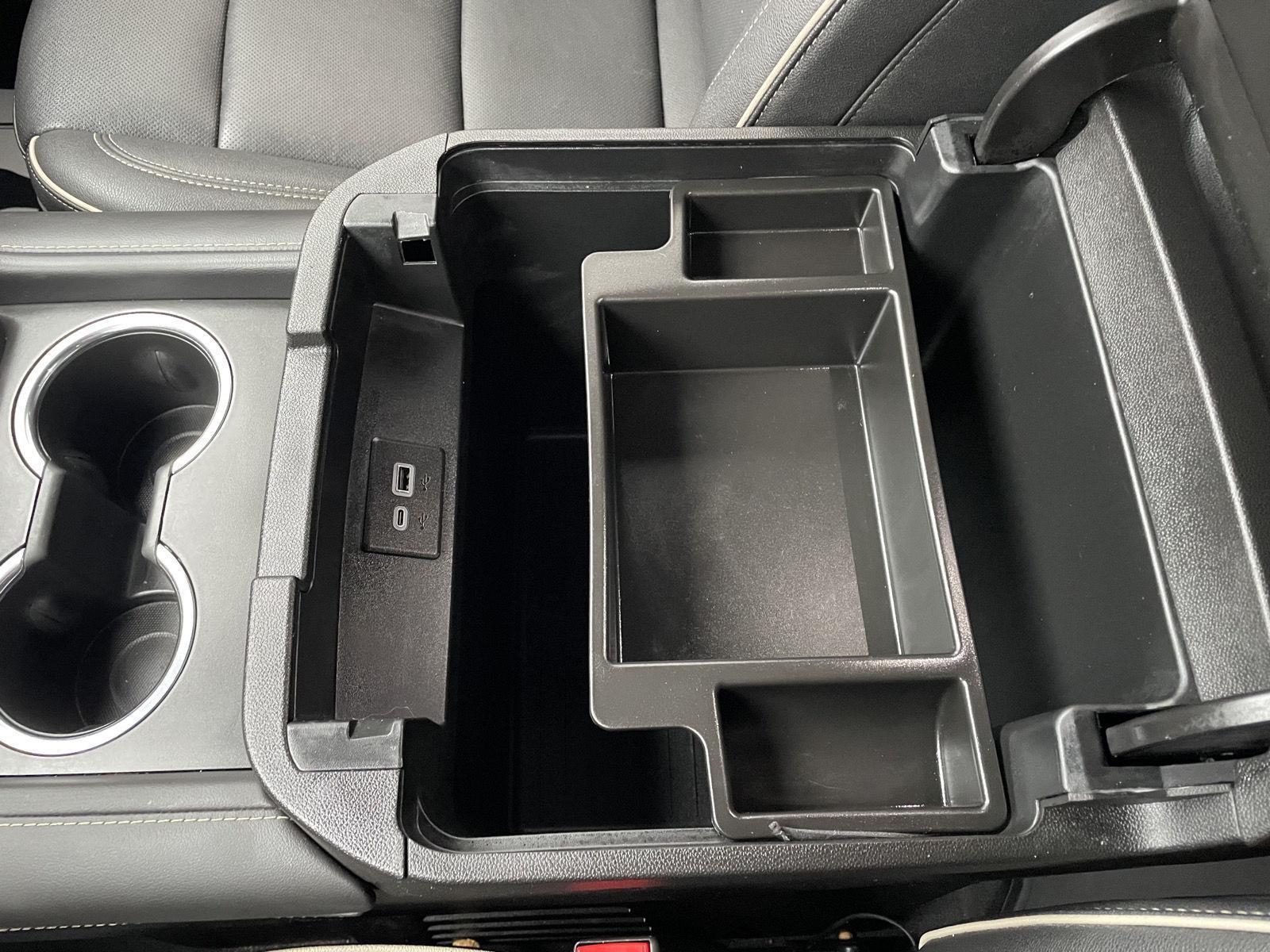 Used 2023 GMC Yukon SLT SUV/Crossover for sale in Lincoln NE