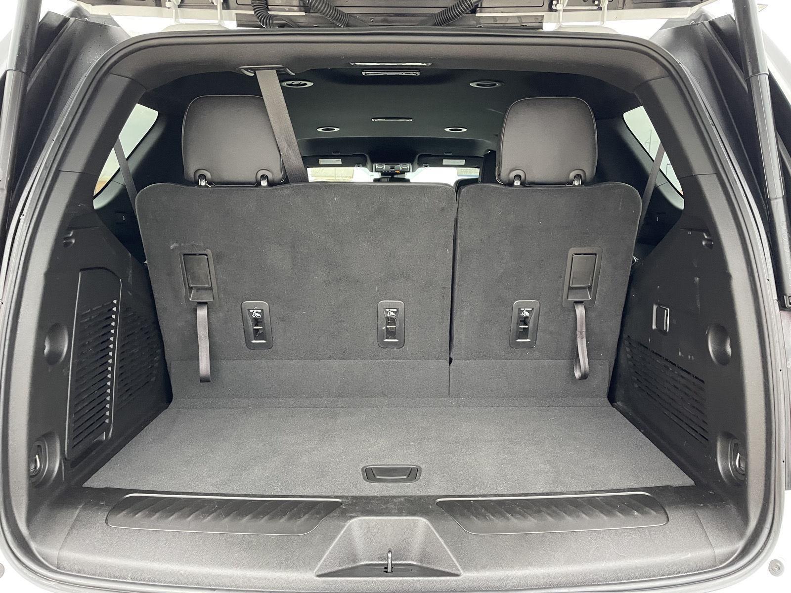 Used 2023 GMC Yukon SLT SUV/Crossover for sale in Lincoln NE