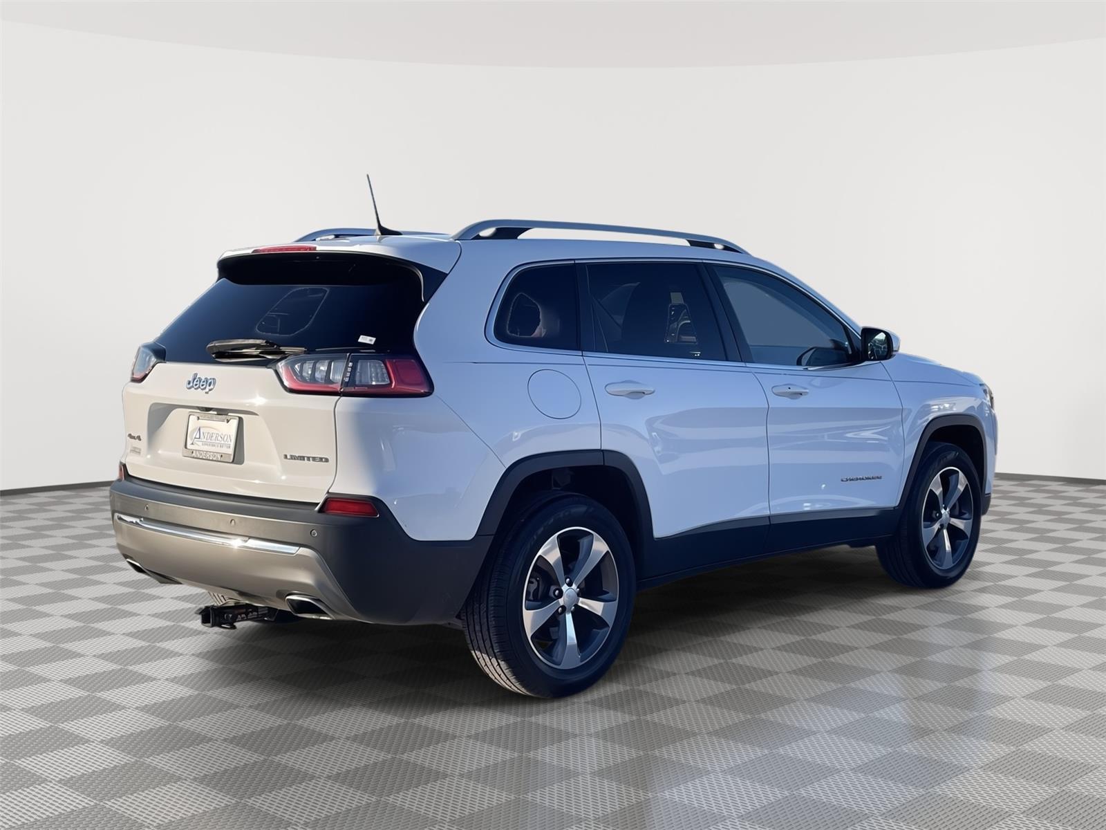 Used 2019 Jeep Cherokee Limited SUV/Crossover for sale in Lincoln NE