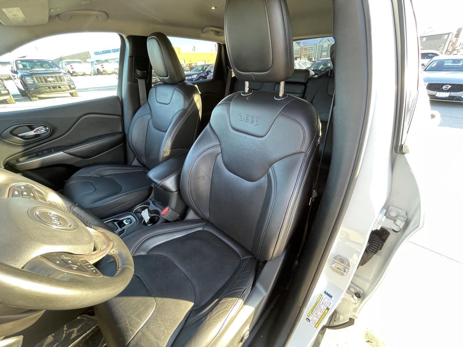 Used 2019 Jeep Cherokee Limited SUV/Crossover for sale in Lincoln NE