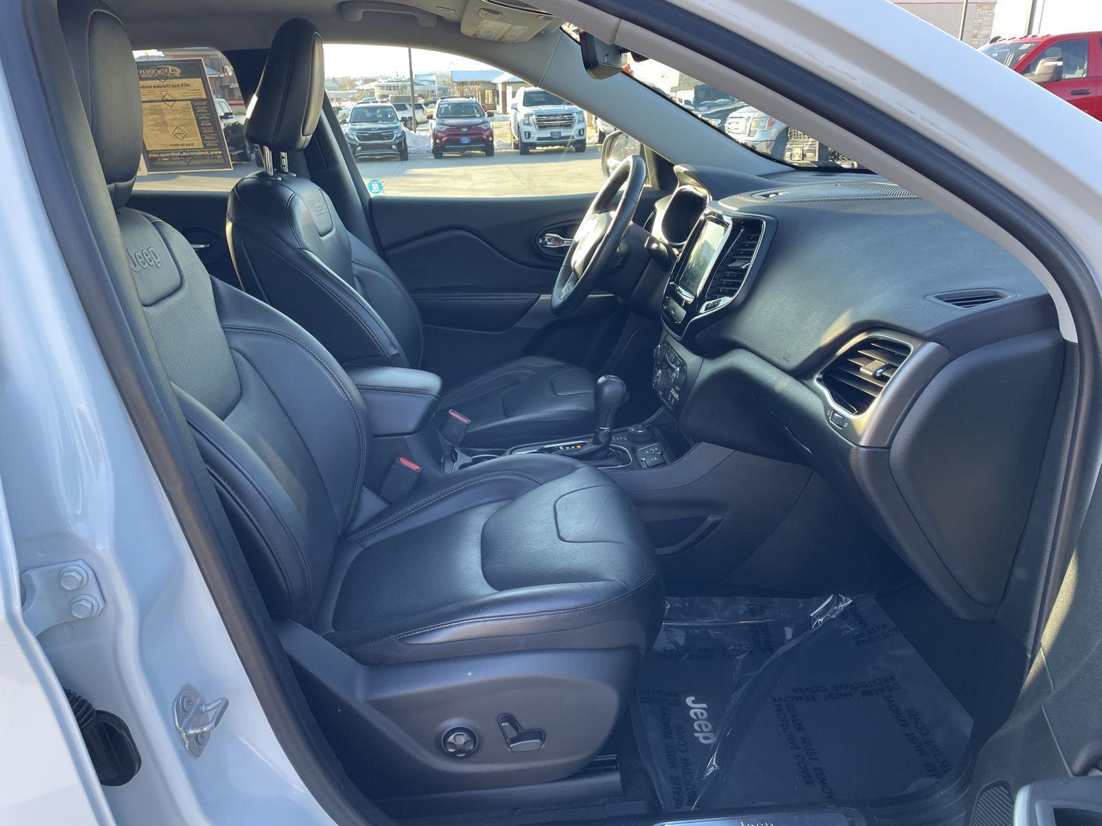 Used 2019 Jeep Cherokee Limited SUV/Crossover for sale in Lincoln NE