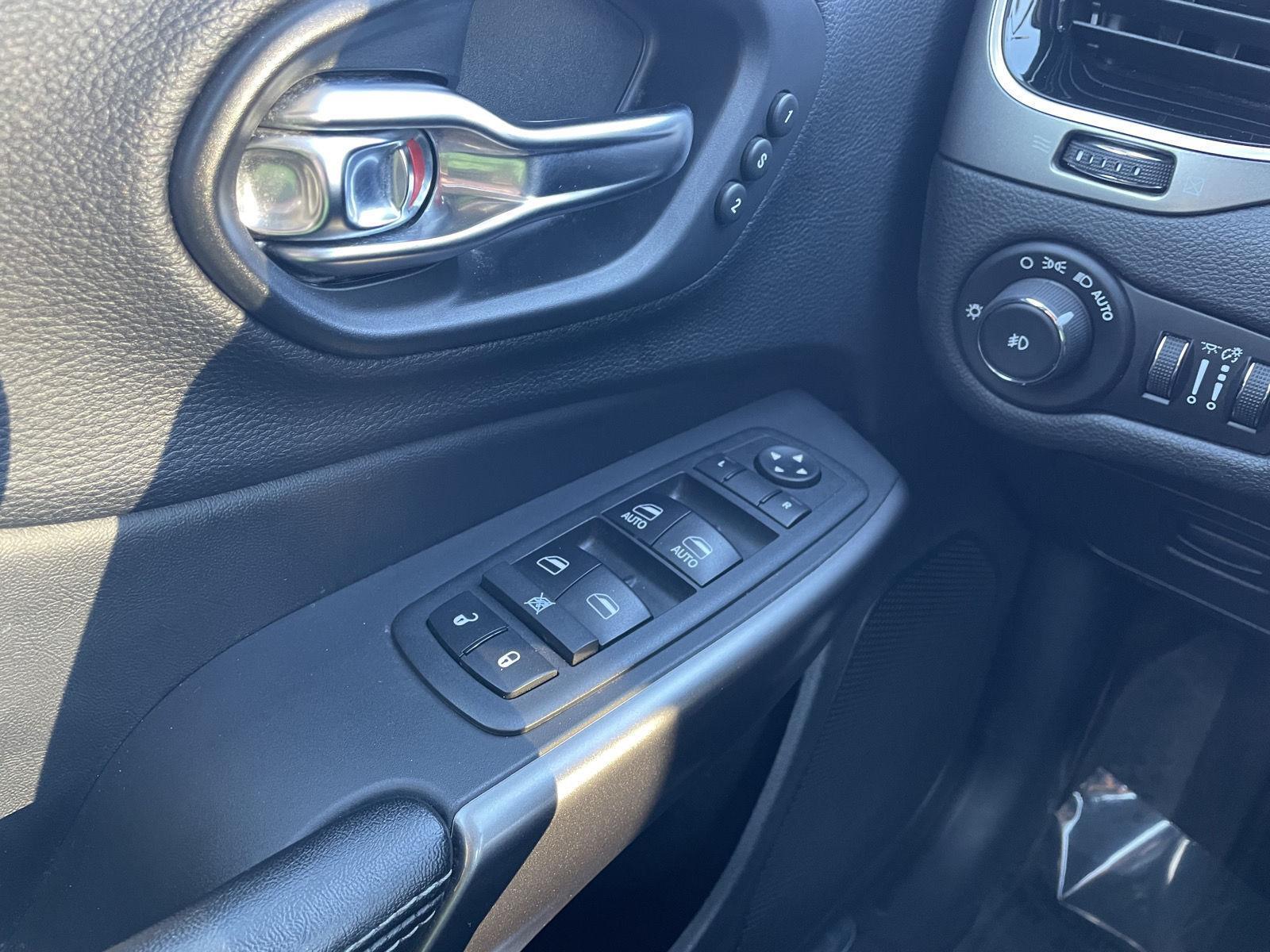 Used 2019 Jeep Cherokee Limited SUV/Crossover for sale in Lincoln NE