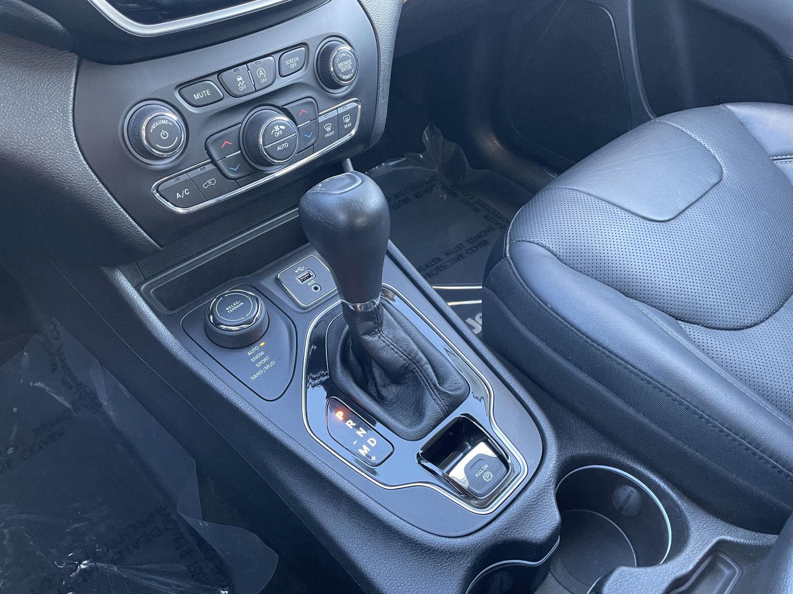 Used 2019 Jeep Cherokee Limited SUV/Crossover for sale in Lincoln NE