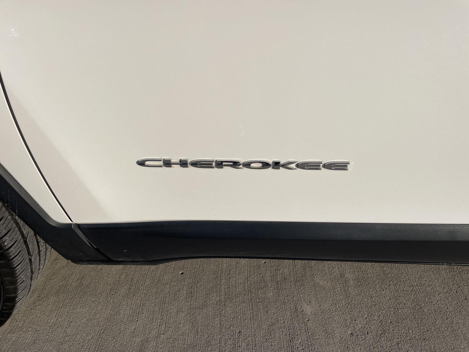 Used 2019 Jeep Cherokee Limited SUV/Crossover for sale in Lincoln NE