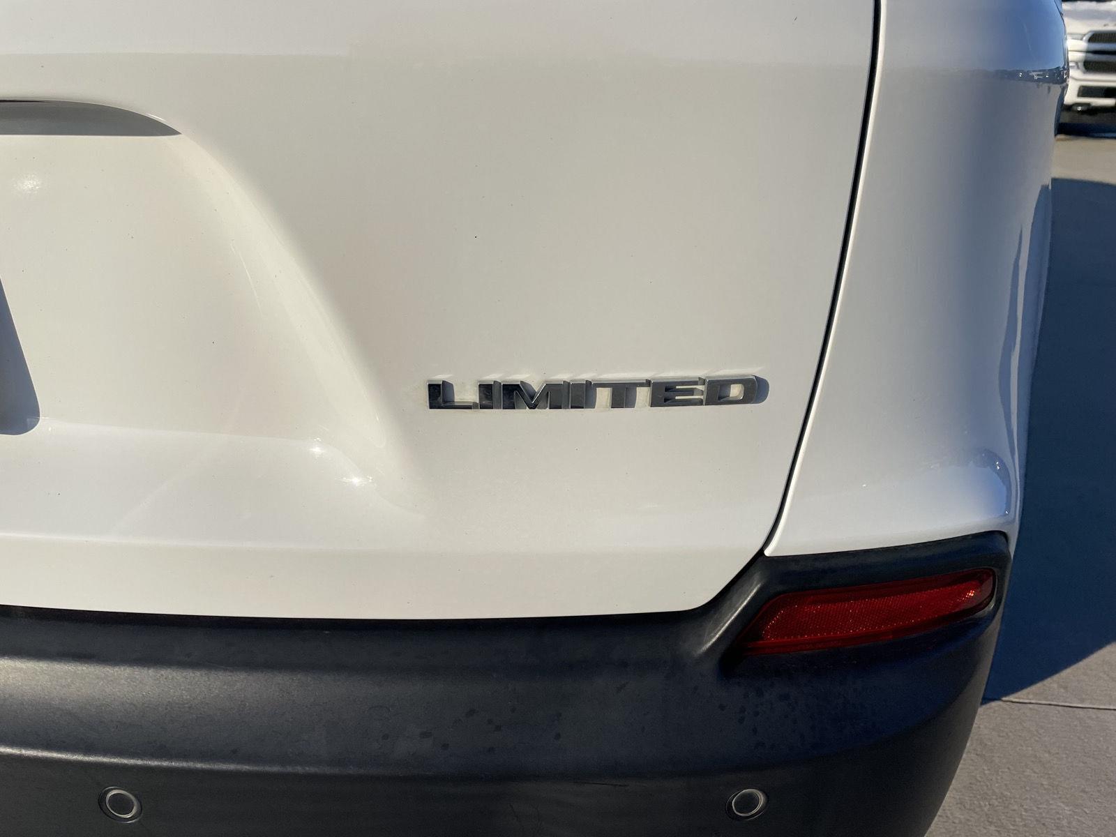 Used 2019 Jeep Cherokee Limited SUV/Crossover for sale in Lincoln NE