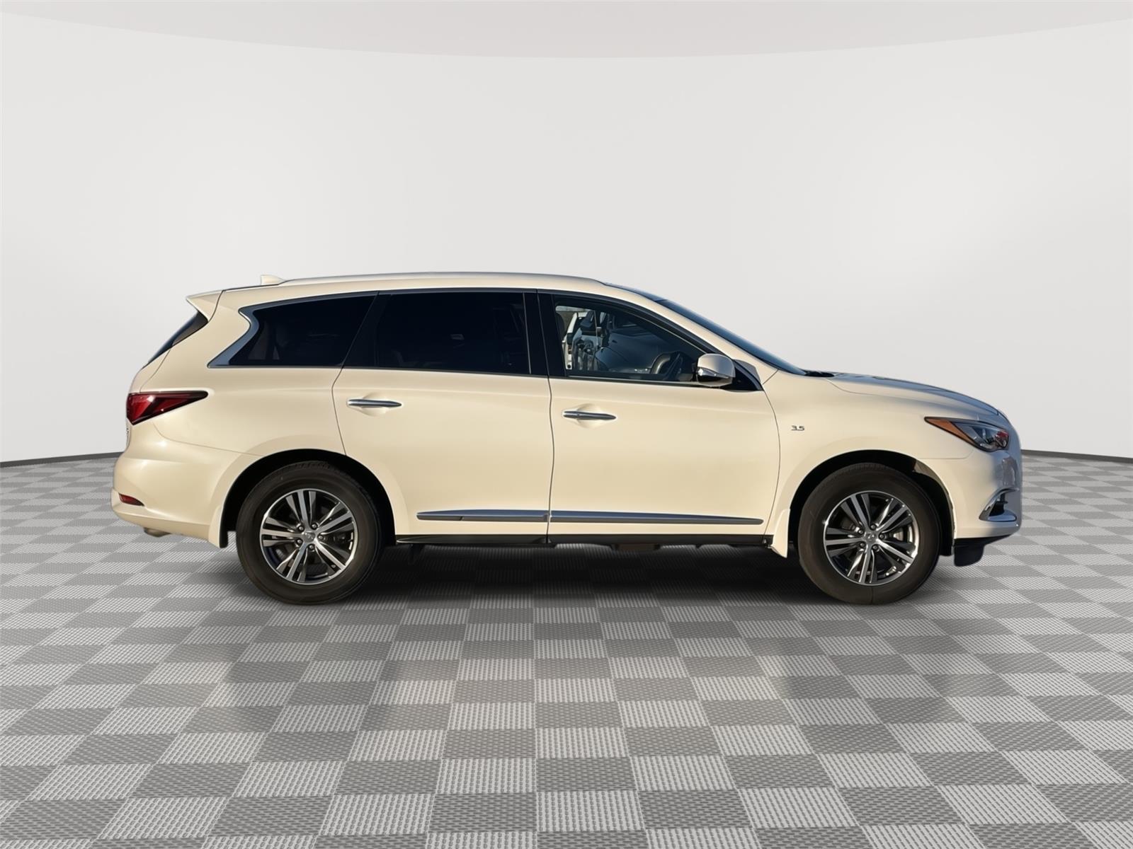 Used 2020 INFINITI QX60 for sale in Lincoln NE