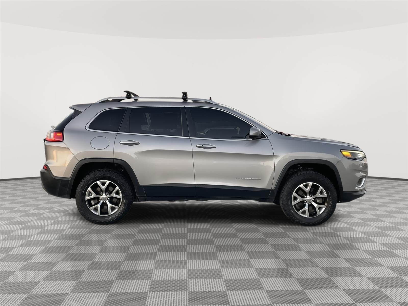 Used 2019 Jeep Cherokee for sale in Lincoln NE