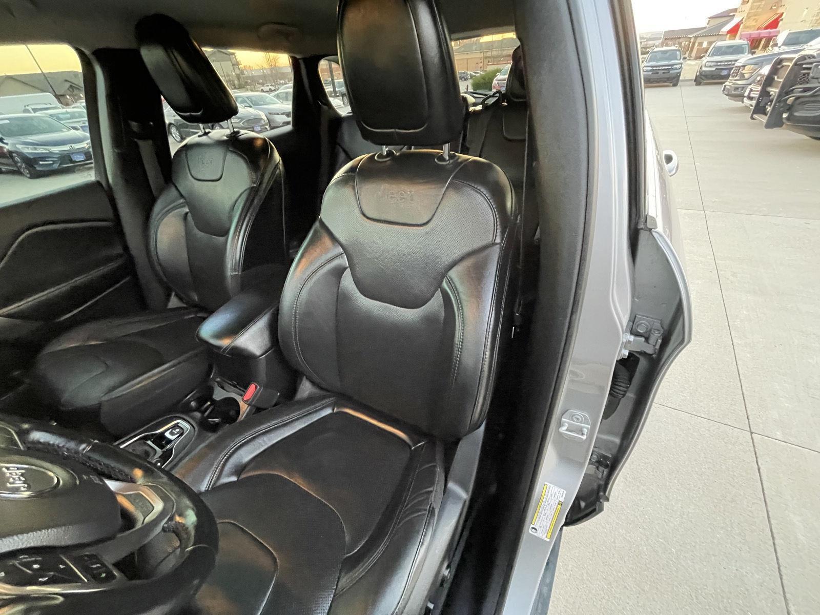 Used 2019 Jeep Cherokee for sale in Lincoln NE