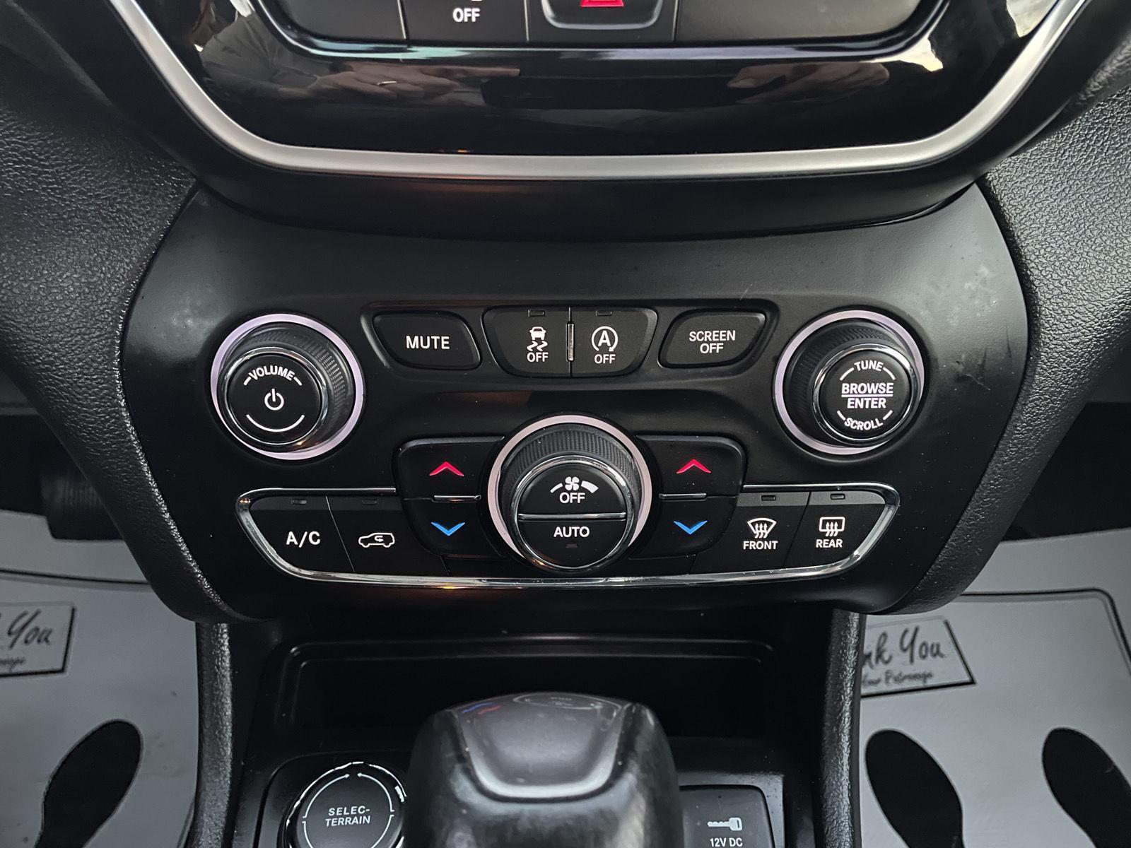 Used 2019 Jeep Cherokee for sale in Lincoln NE