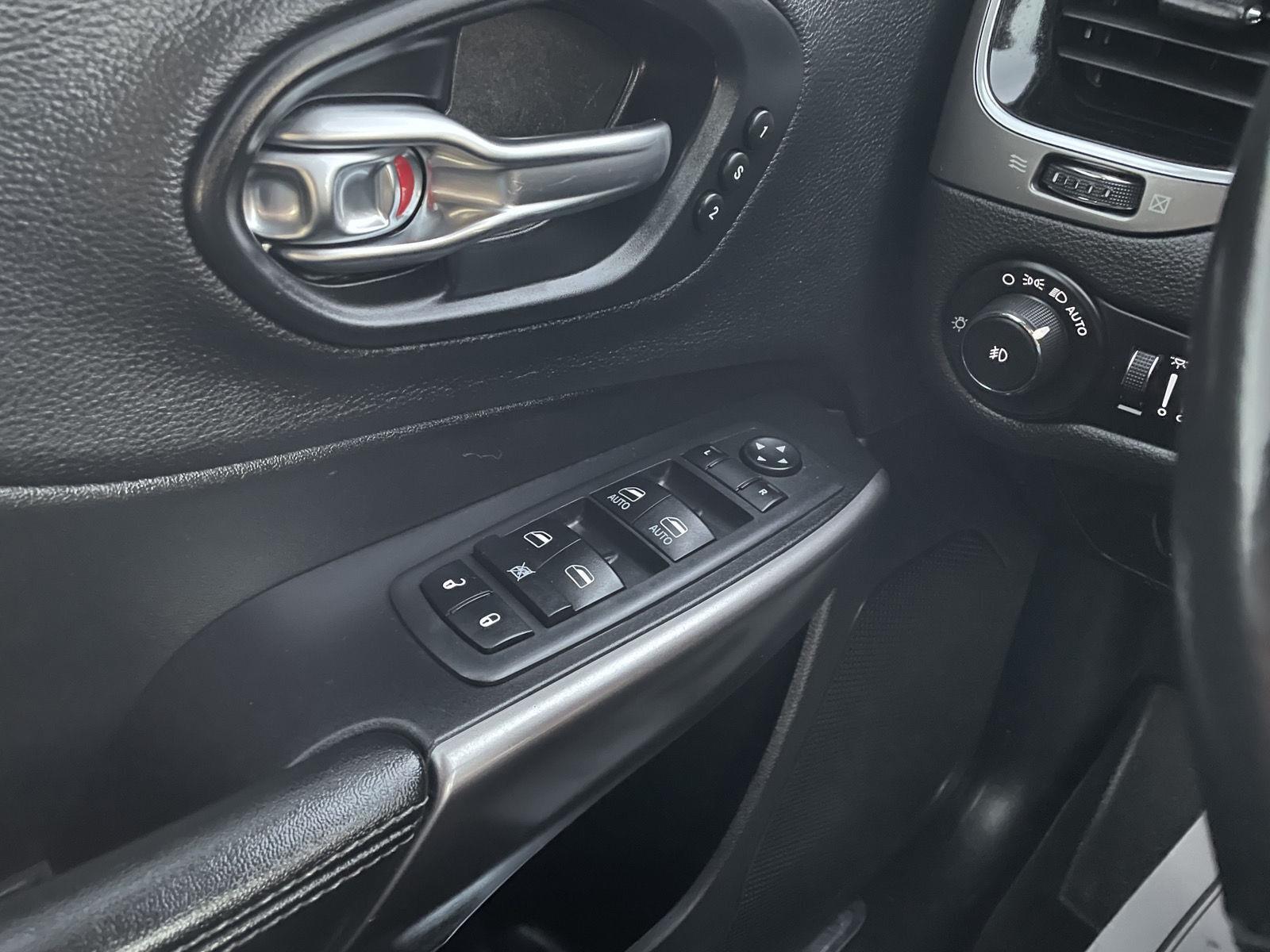 Used 2019 Jeep Cherokee for sale in Lincoln NE