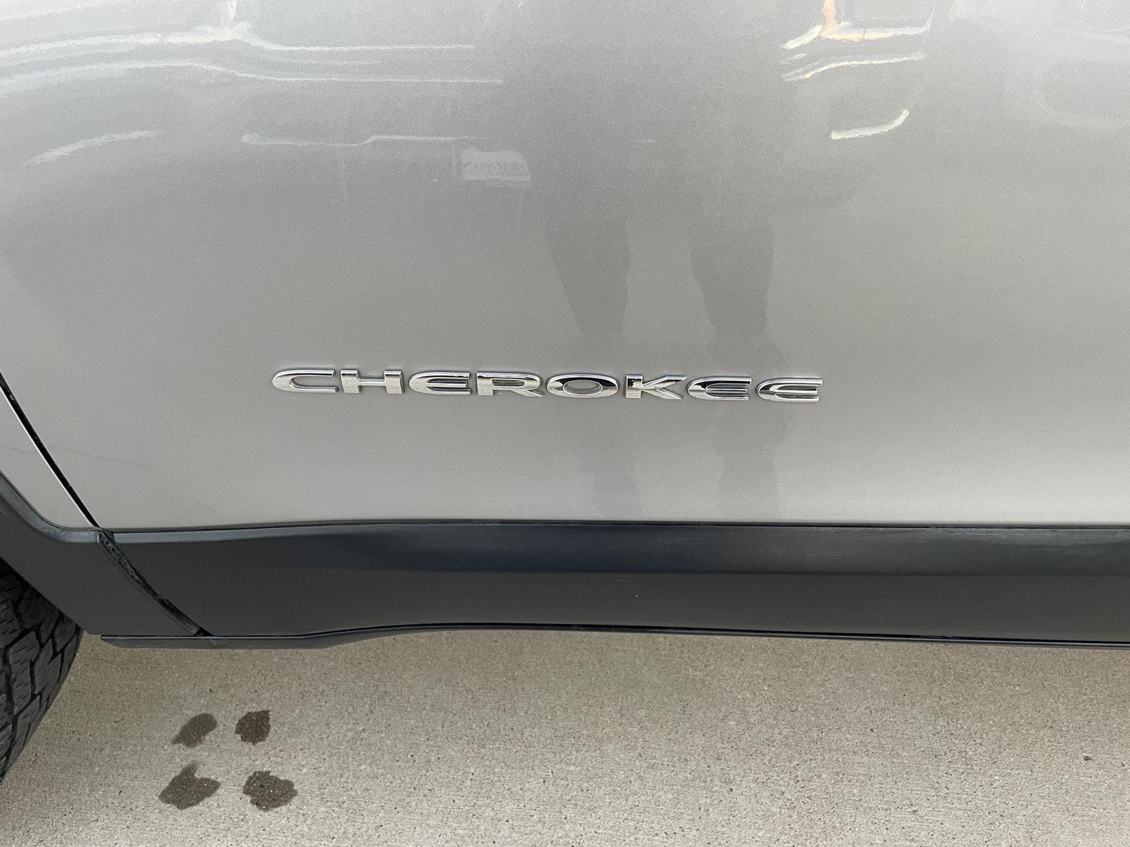 Used 2019 Jeep Cherokee for sale in Lincoln NE