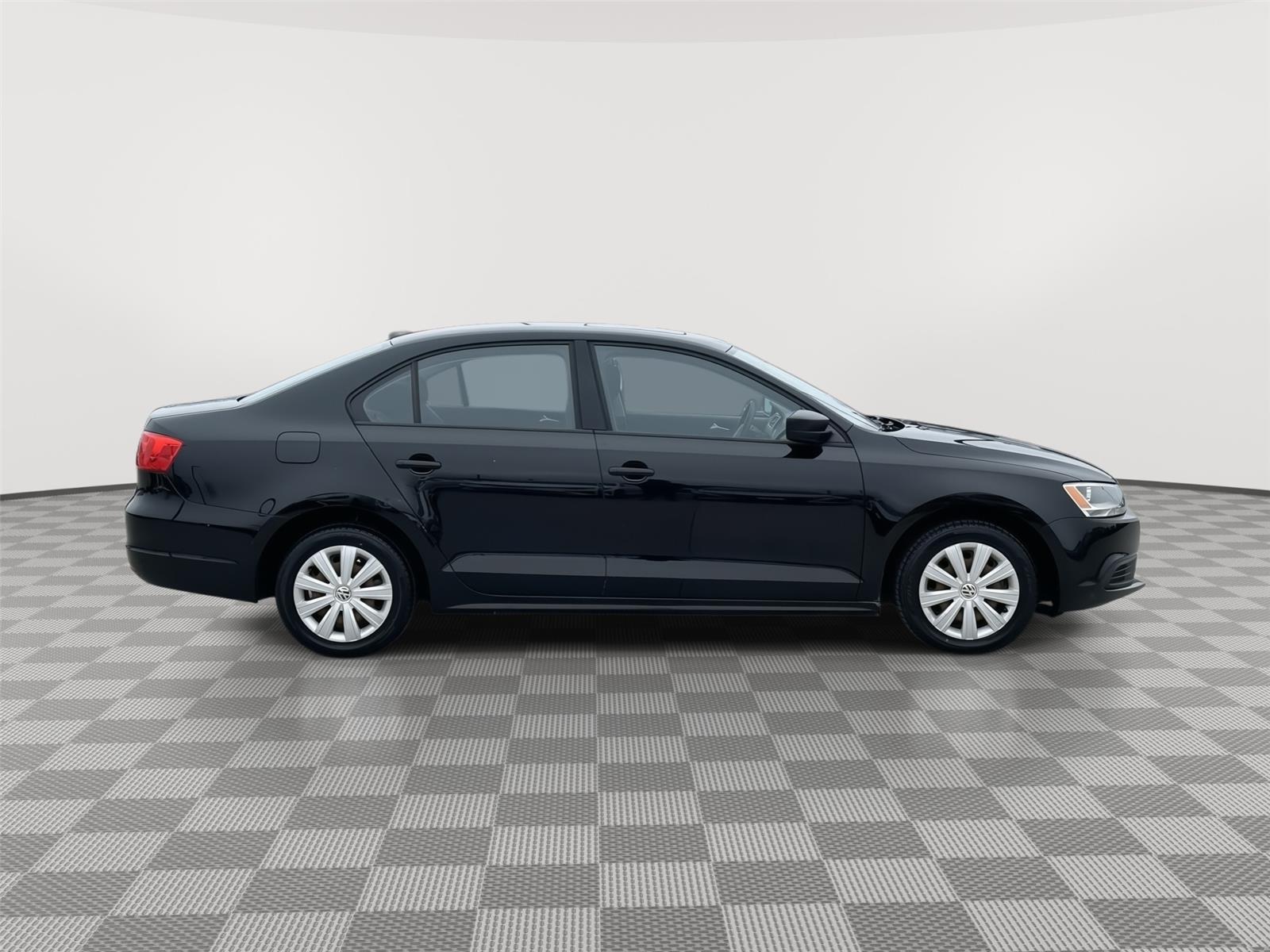 Used 2013 Volkswagen Jetta for sale in Lincoln NE