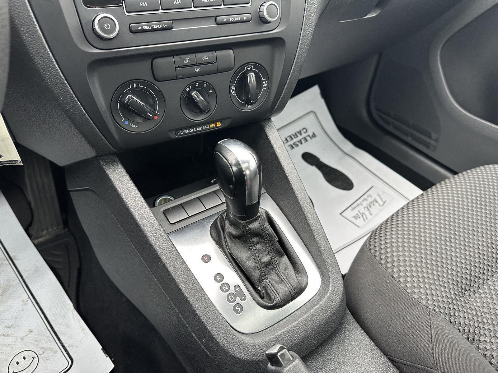 Used 2013 Volkswagen Jetta for sale in Lincoln NE