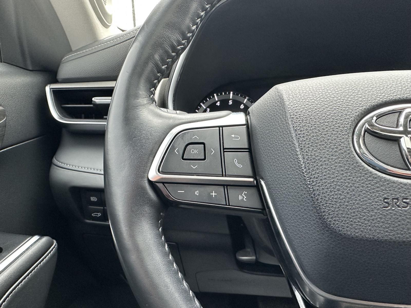 Used 2020 Toyota Highlander for sale in Lincoln NE