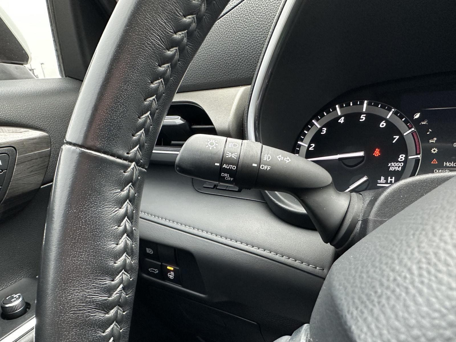 Used 2020 Toyota Highlander for sale in Lincoln NE