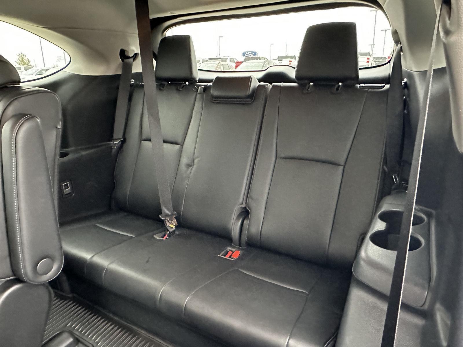 Used 2020 Toyota Highlander for sale in Lincoln NE