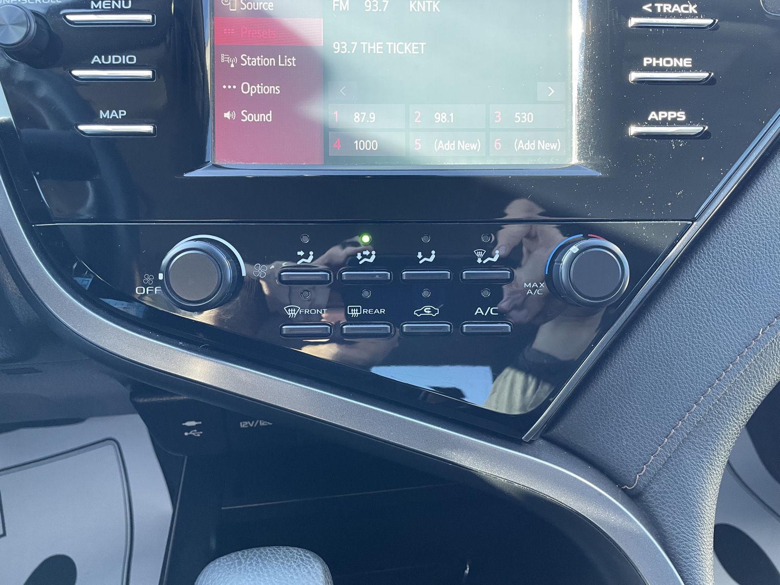 Used 2019 Toyota Camry for sale in Lincoln NE