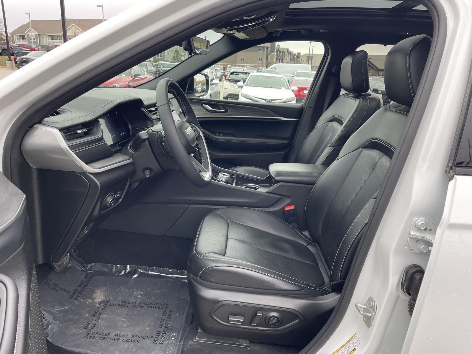 Pre-Owned 2024 Jeep Grand Cherokee L for sale in Lincoln NE