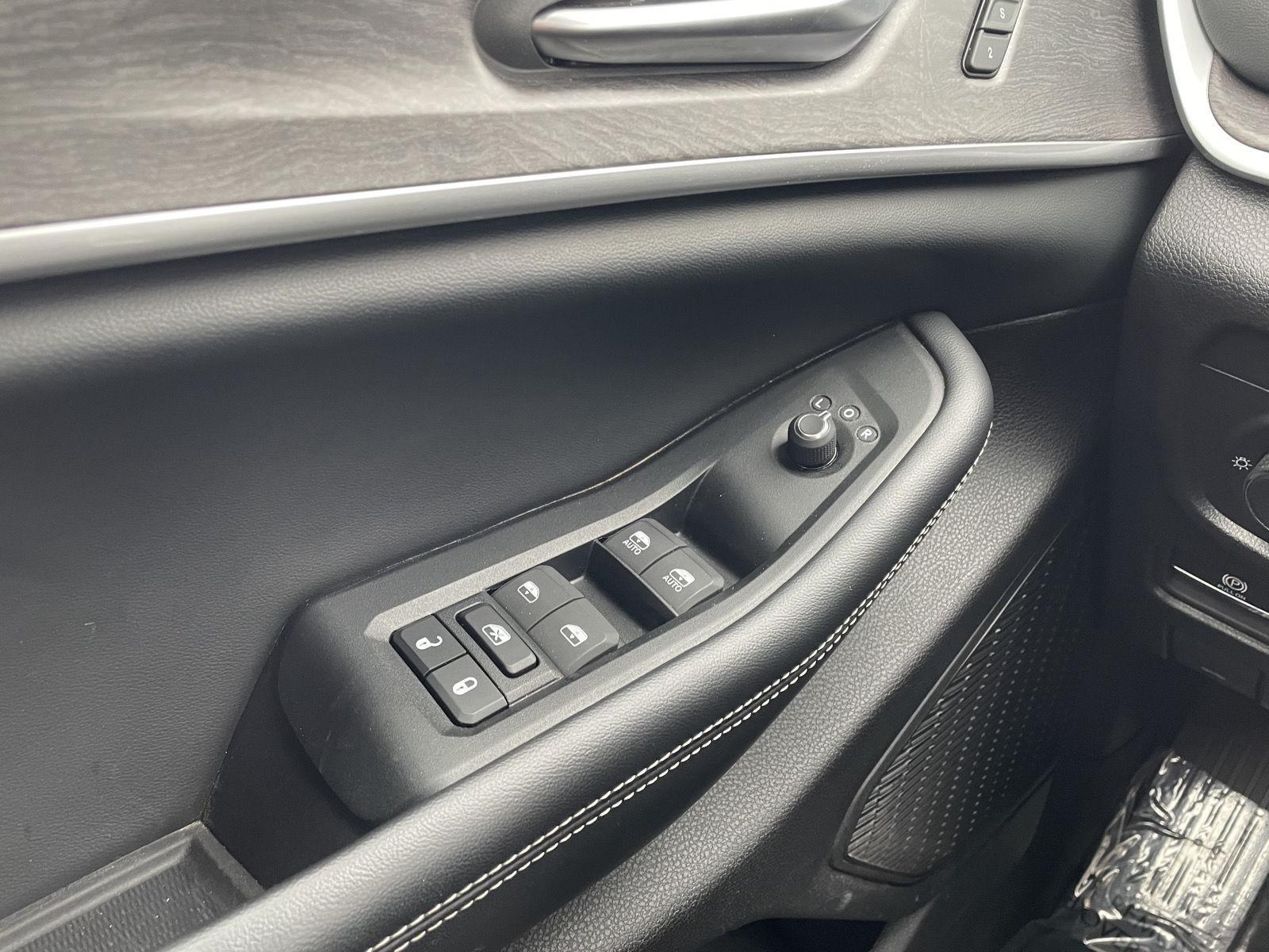 Pre-Owned 2024 Jeep Grand Cherokee L for sale in Lincoln NE