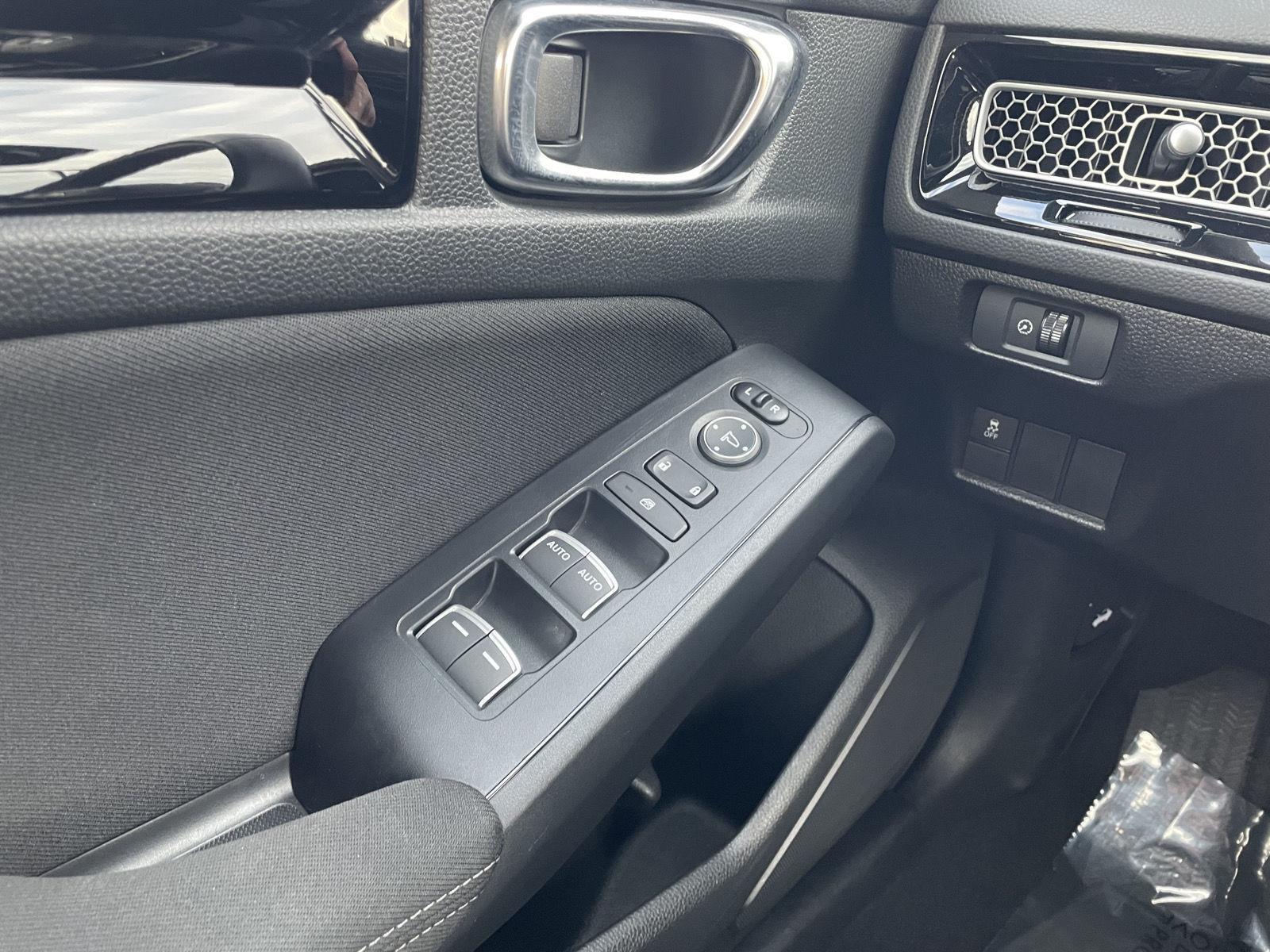 Used 2025 Honda Civic Hybrid for sale in Lincoln NE