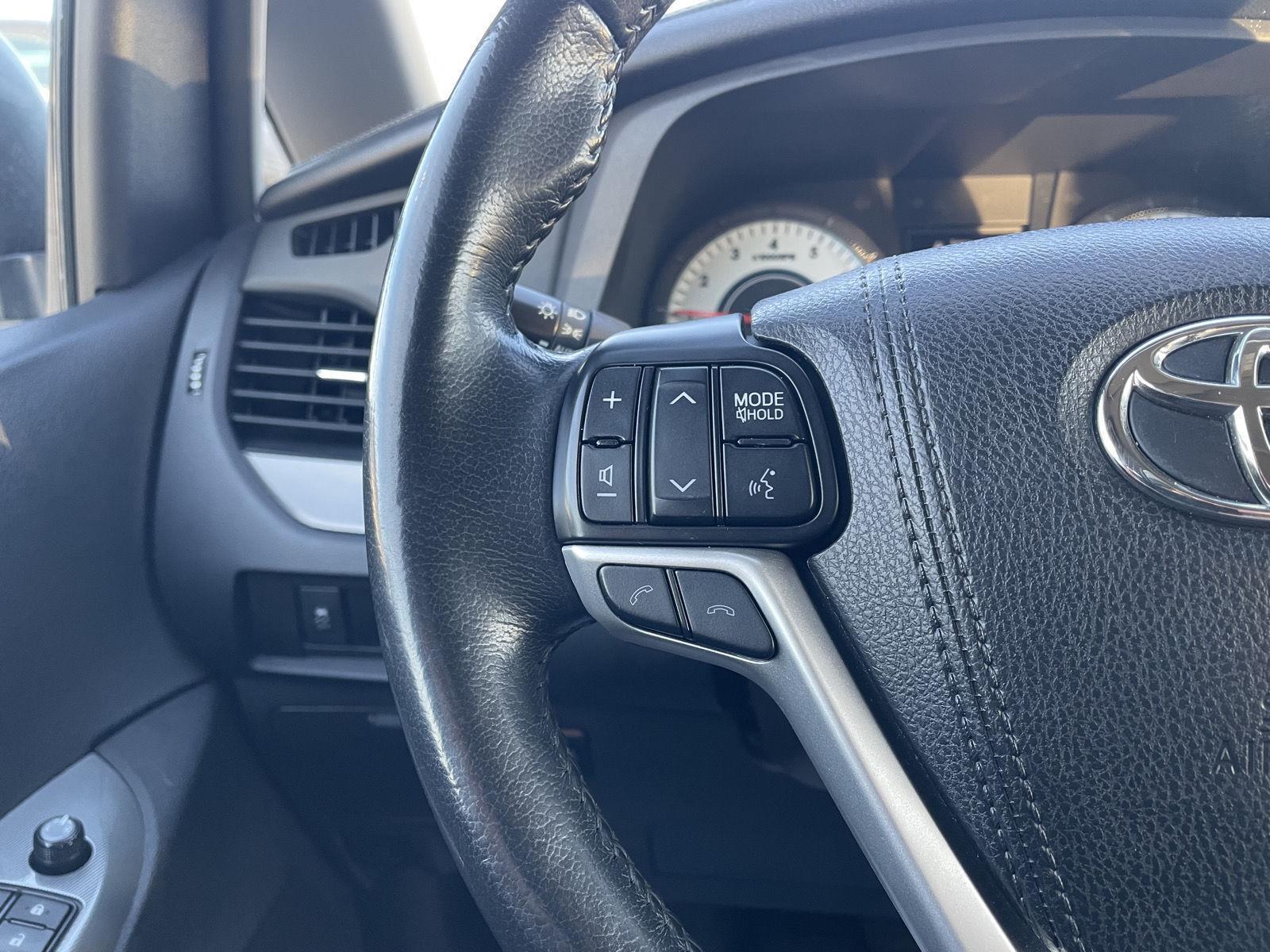 Pre-Owned 2018 Toyota Sienna for sale in Lincoln NE