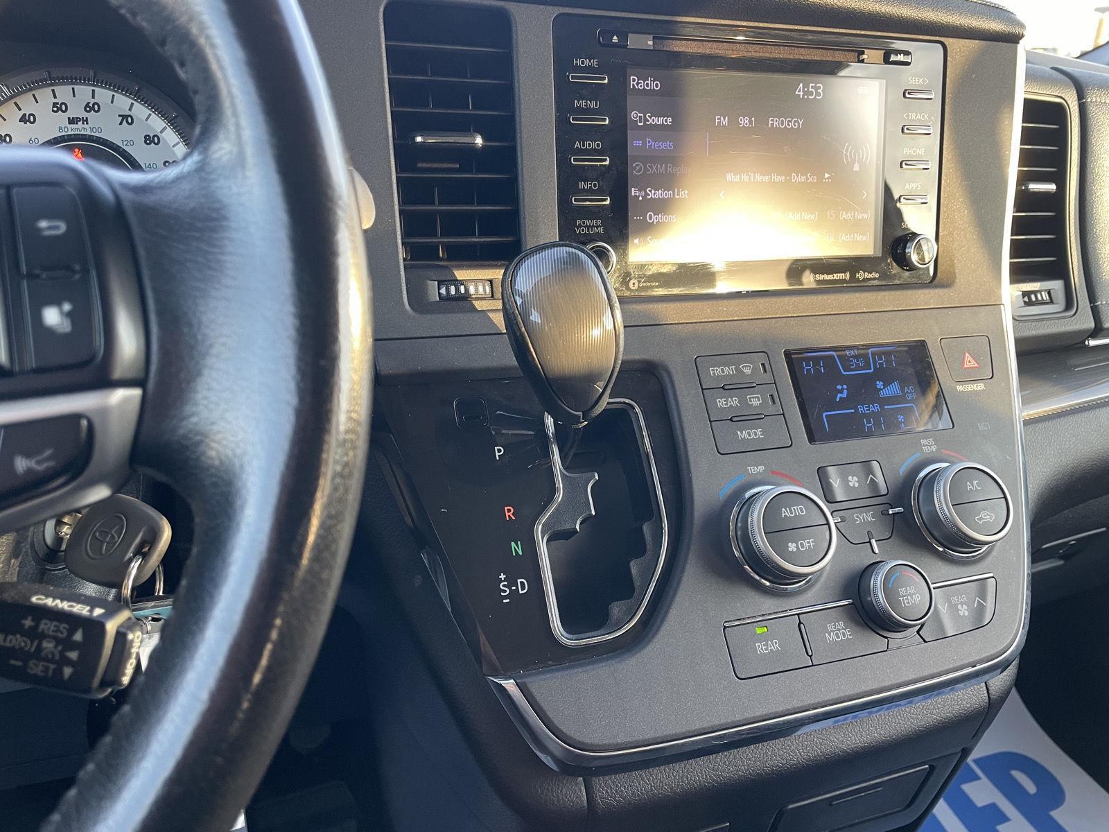 Pre-Owned 2018 Toyota Sienna for sale in Lincoln NE