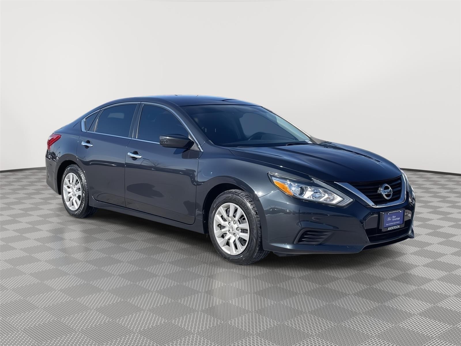 Used 2018 Nissan Altima for sale in Lincoln NE