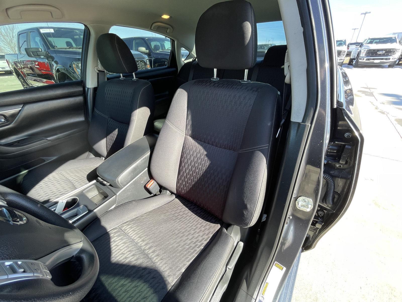 Used 2018 Nissan Altima for sale in Lincoln NE