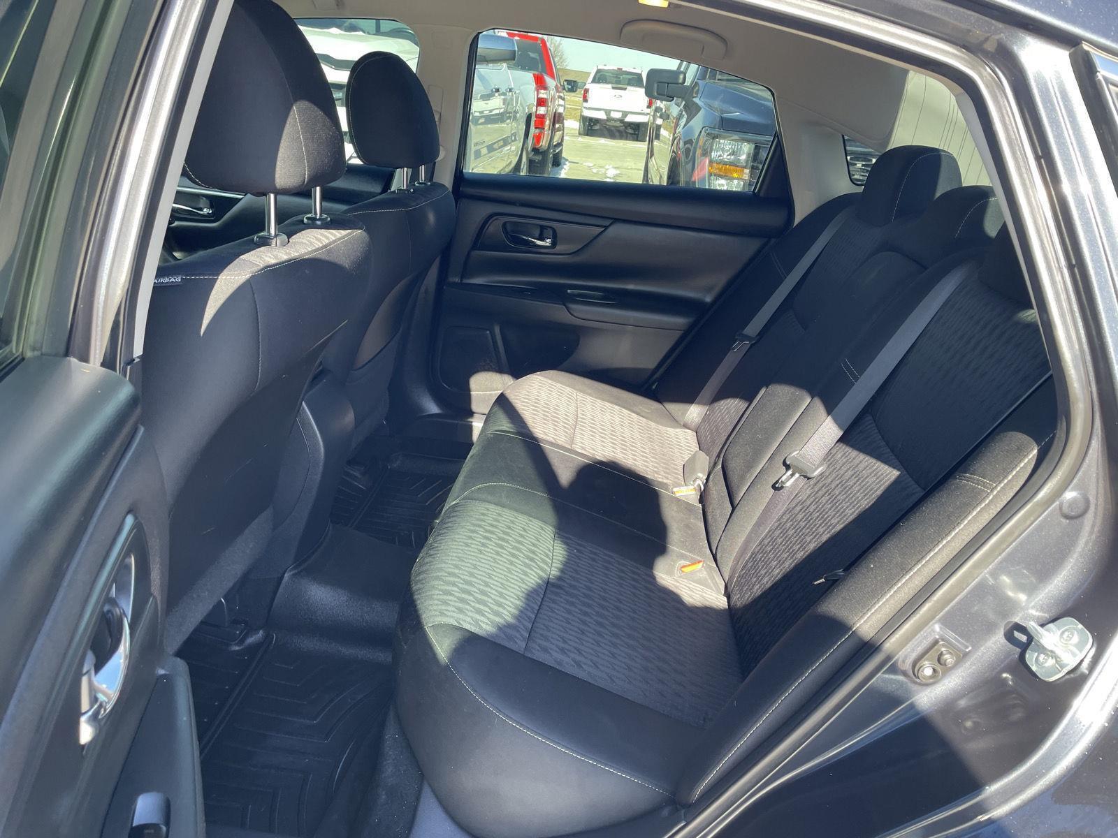 Used 2018 Nissan Altima for sale in Lincoln NE