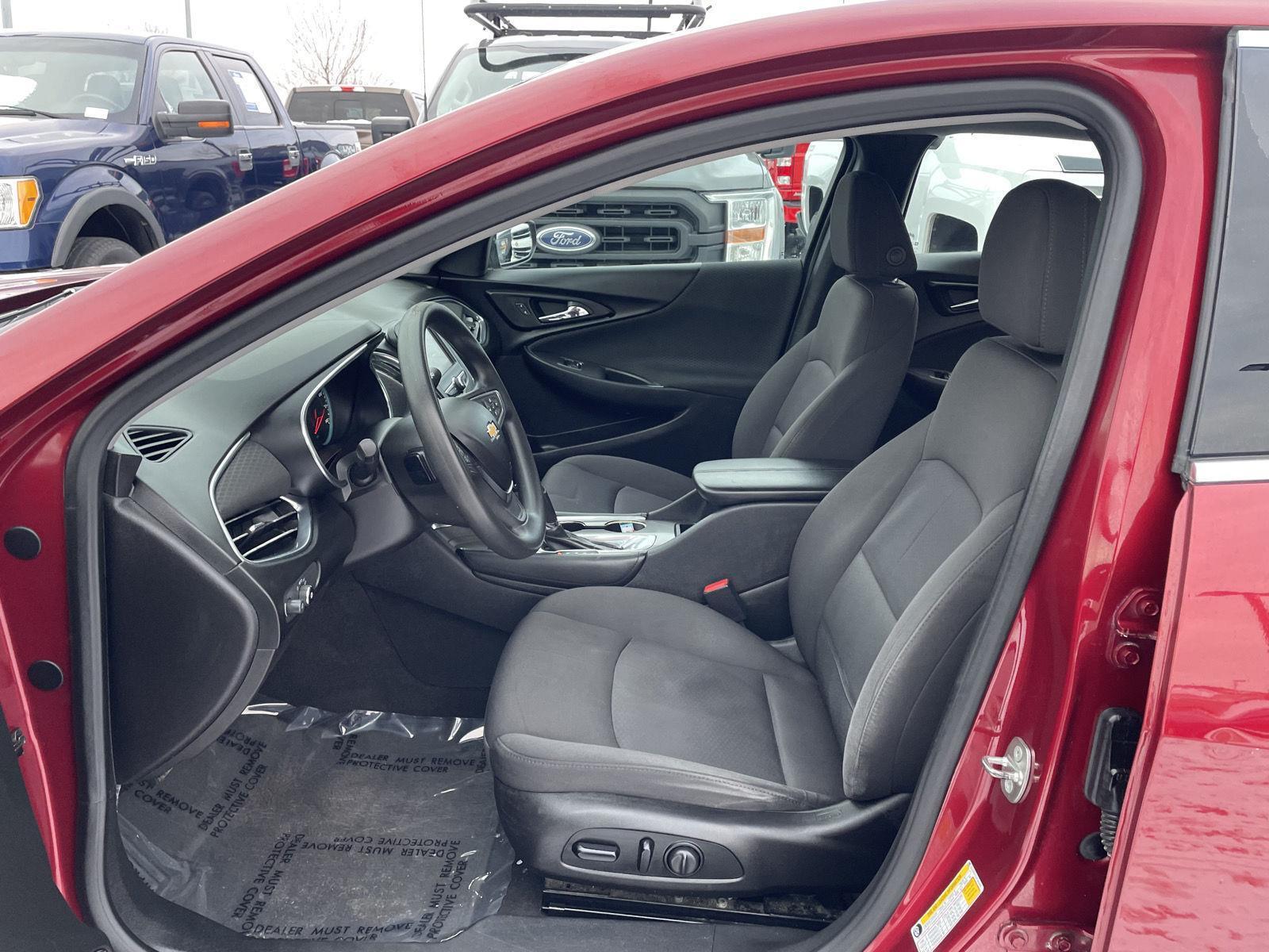 Used 2018 Chevrolet Malibu for sale in Lincoln NE