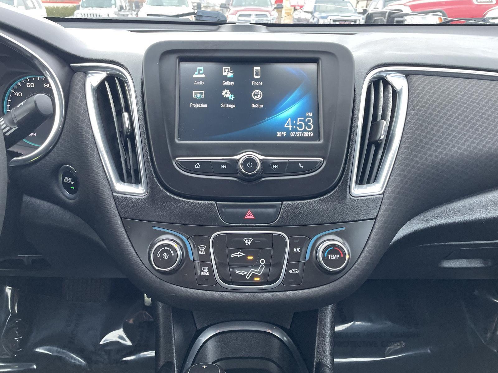 Used 2018 Chevrolet Malibu for sale in Lincoln NE