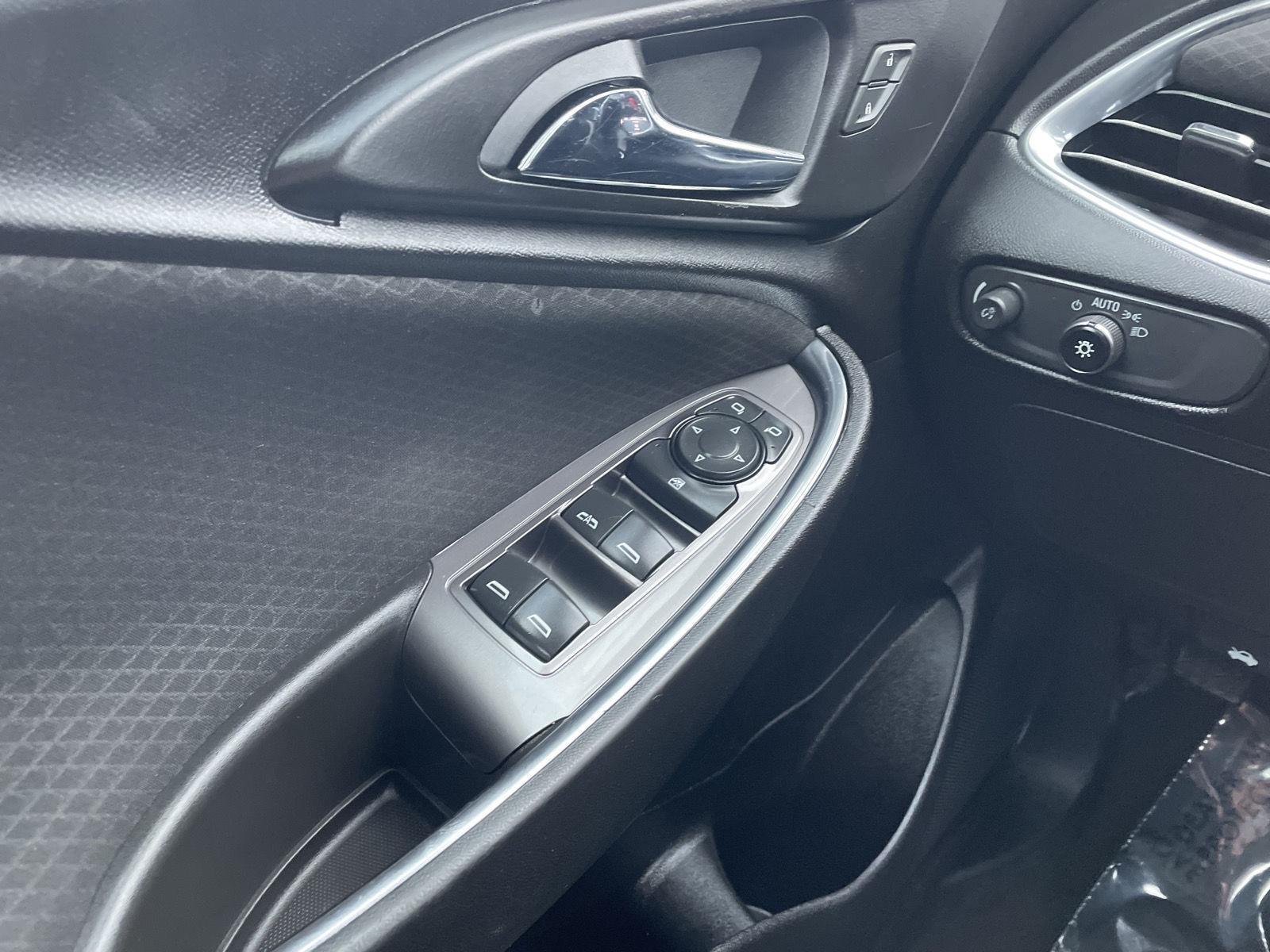 Used 2018 Chevrolet Malibu for sale in Lincoln NE