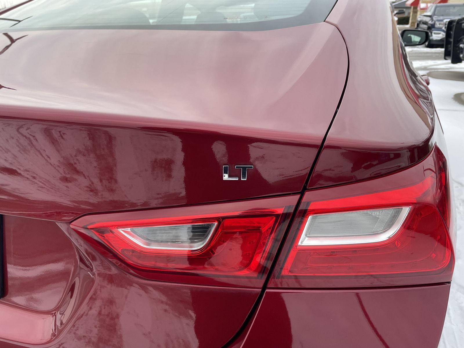 Pre-Owned 2018 Chevrolet Malibu for sale in Lincoln NE