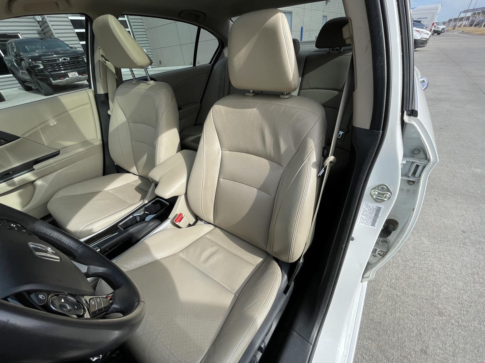 Pre-Owned 2016 Honda Accord Sedan for sale in Lincoln NE