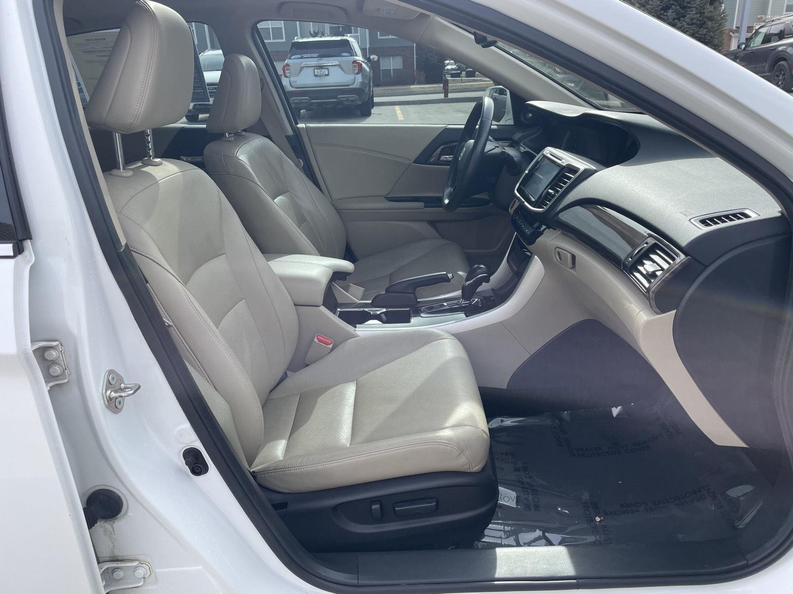 Pre-Owned 2016 Honda Accord Sedan for sale in Lincoln NE