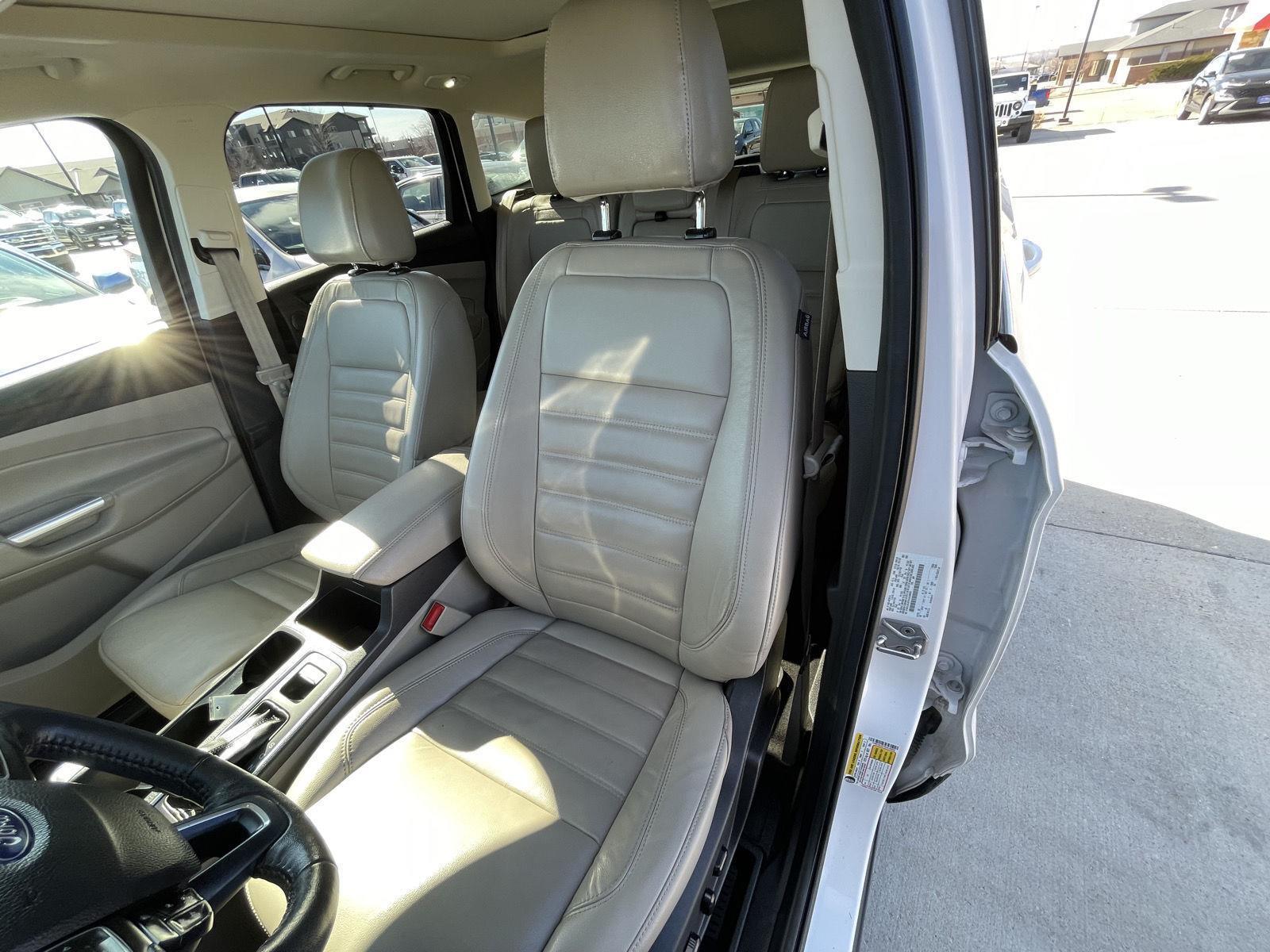 Used 2017 Ford Escape for sale in Lincoln NE