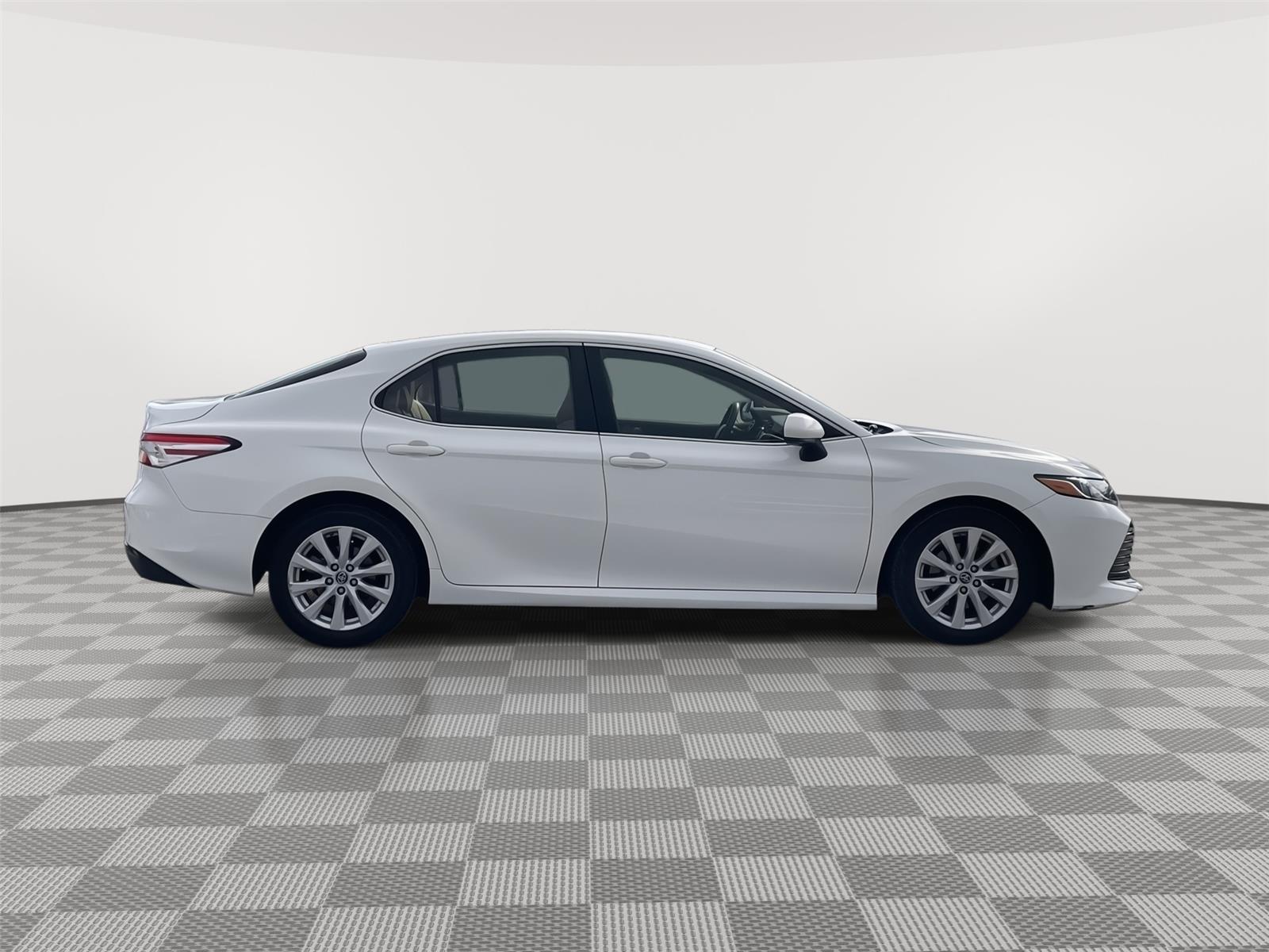 Used 2018 Toyota Camry for sale in Lincoln NE
