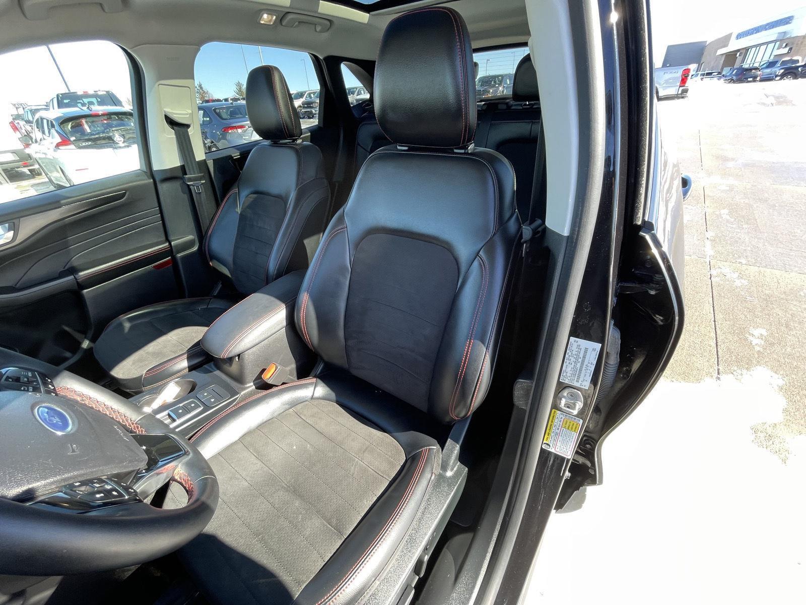 Pre-Owned 2022 Ford Escape for sale in Lincoln NE