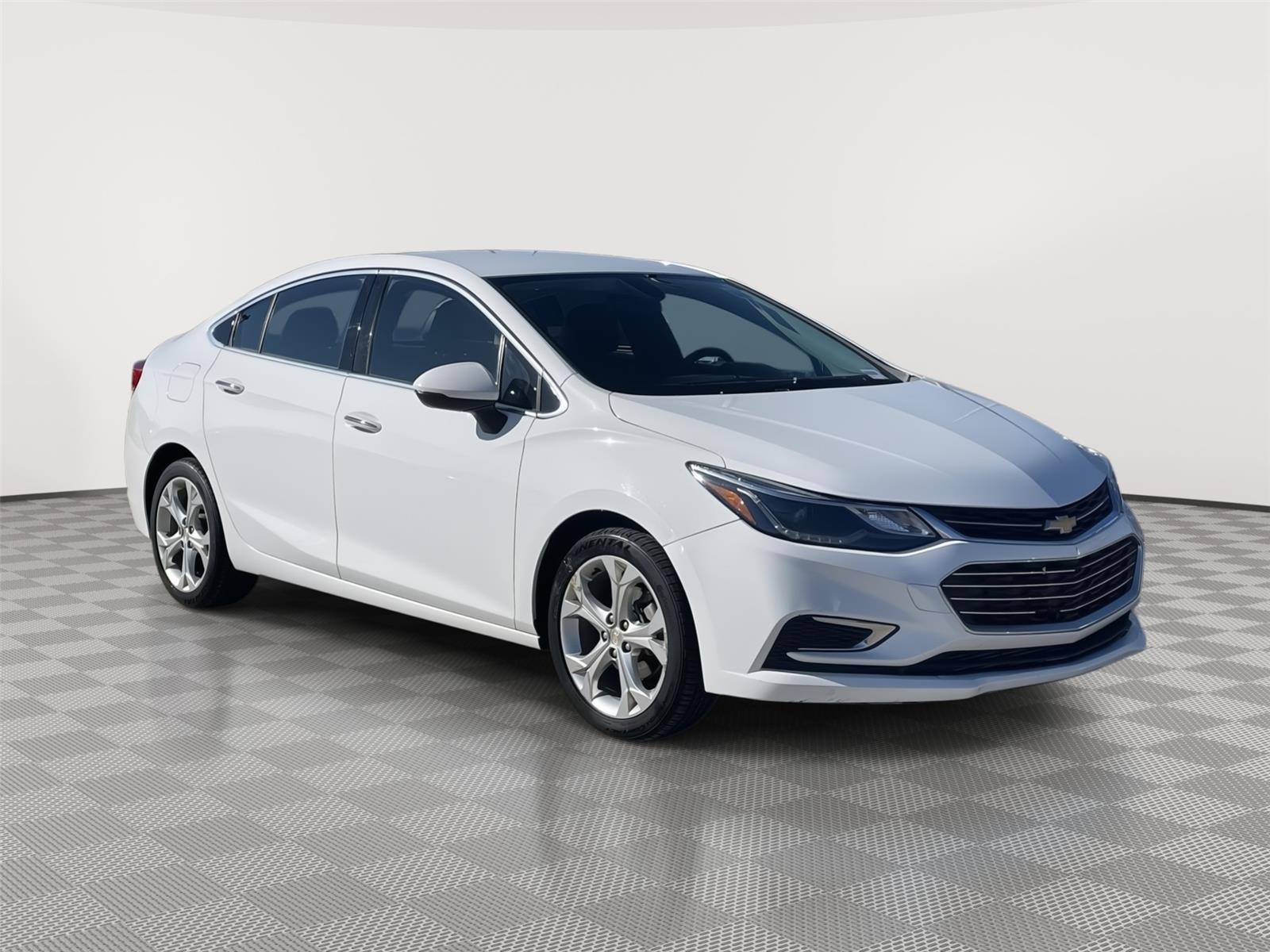 Used 2017 Chevrolet Cruze for sale in Lincoln NE