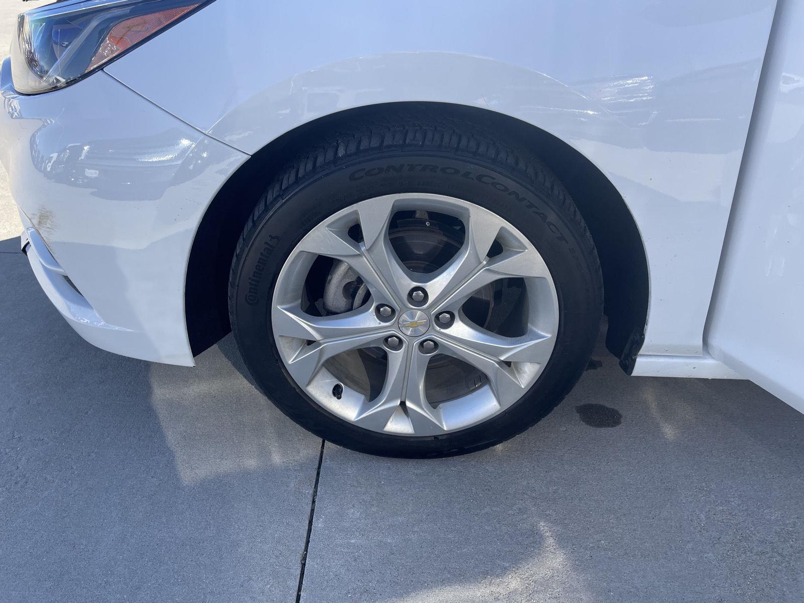 Used 2017 Chevrolet Cruze for sale in Lincoln NE