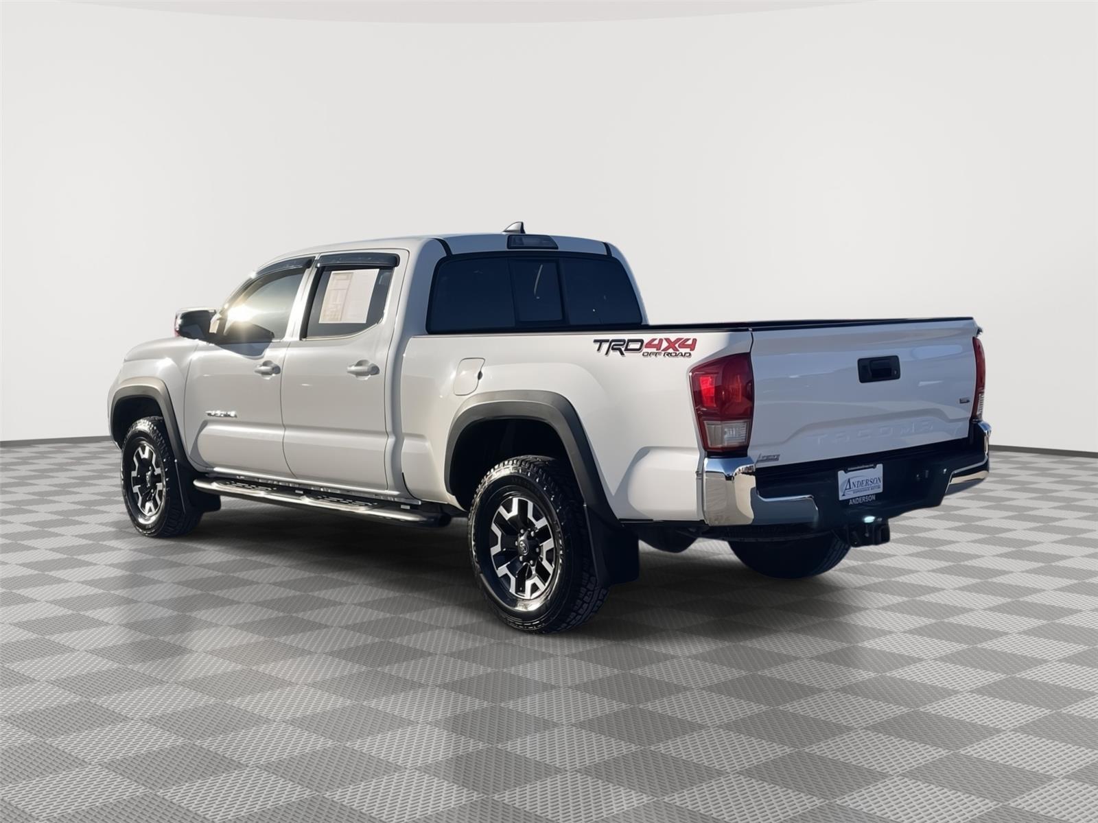 Used 2016 Toyota Tacoma for sale in Lincoln NE